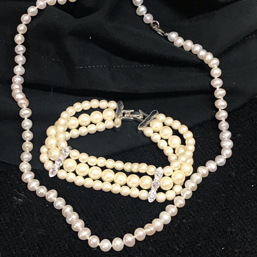 Jewelry - Picture 2 of 2